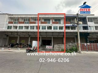 出售 4 卧室 商业空间 在 Don Mueang, 曼谷