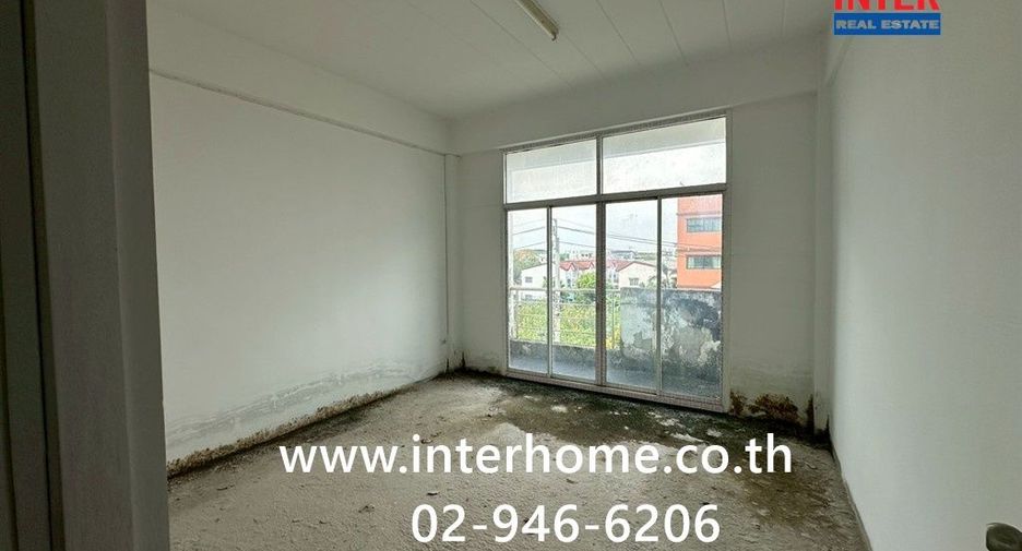 Local comercial en venta de 4 habitaciones en Don Mueang, Bangkok