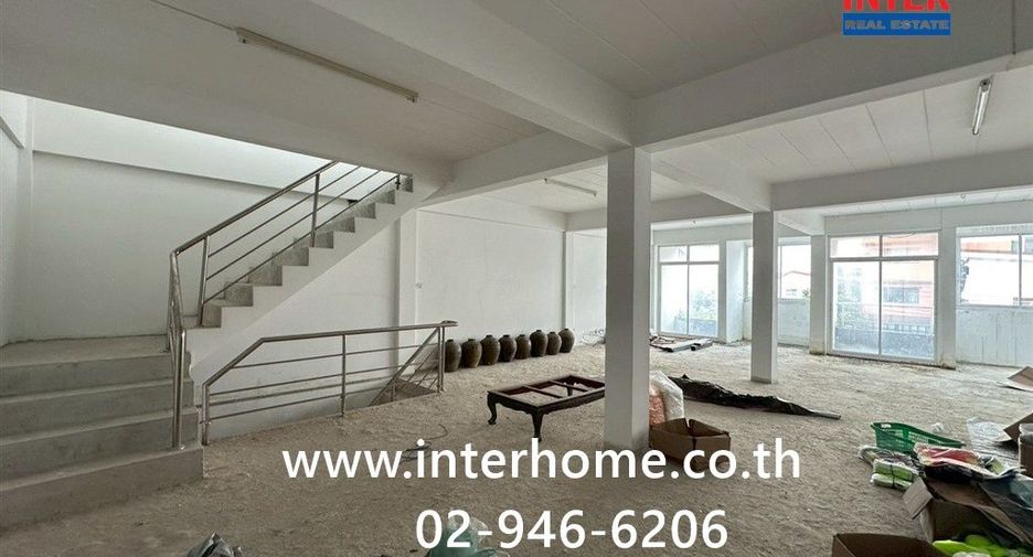 Local comercial en venta de 4 habitaciones en Don Mueang, Bangkok