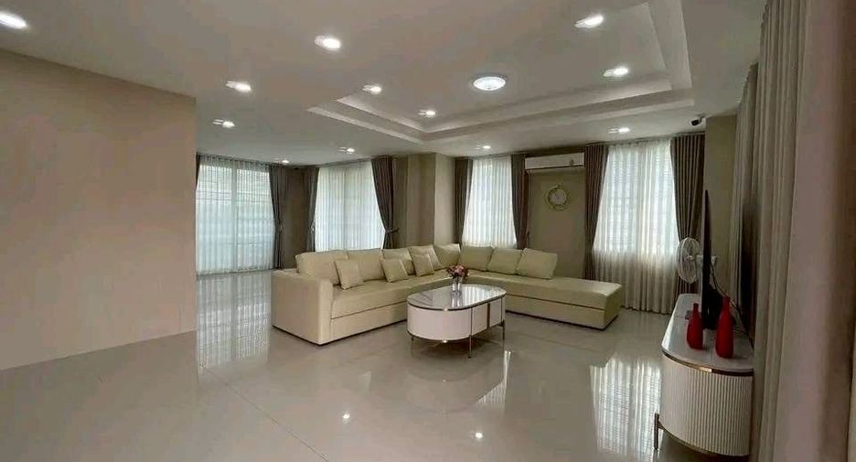Haus zum Kauf mit 5 Zimmer in Sai Mai, Bangkok