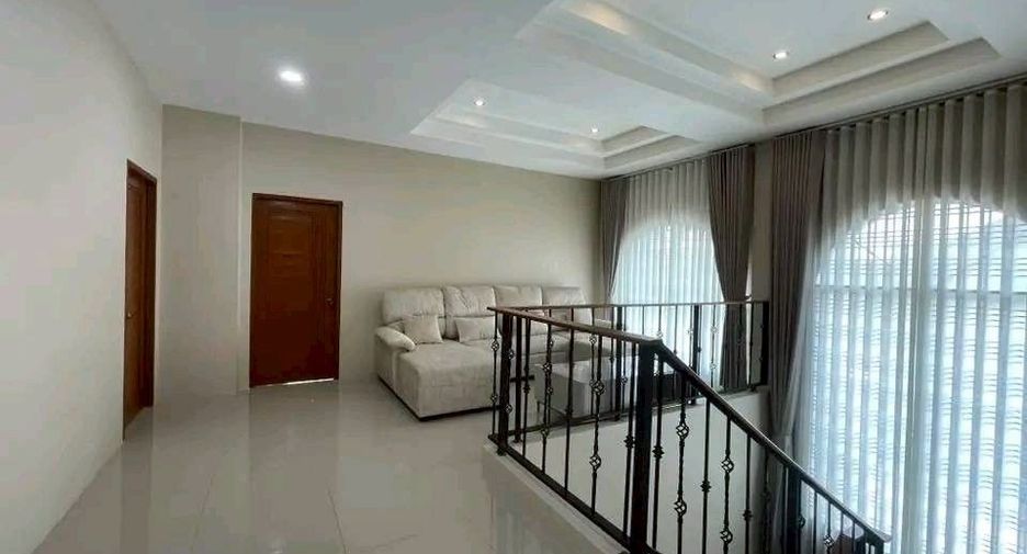 Haus zum Kauf mit 5 Zimmer in Sai Mai, Bangkok