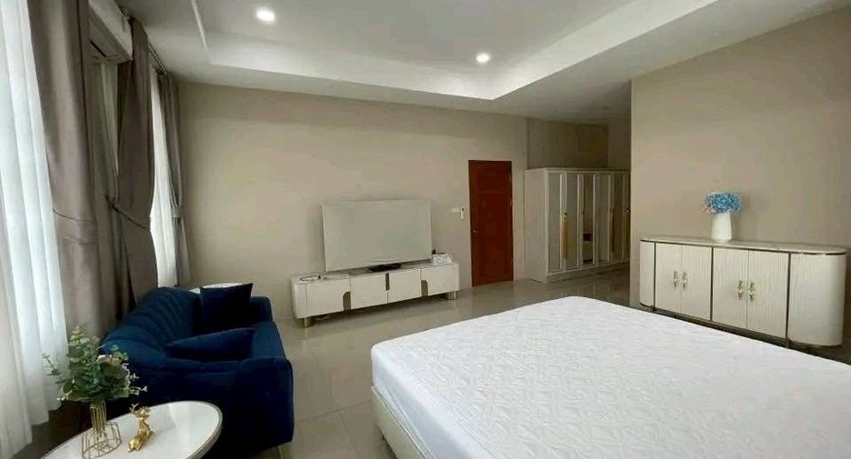 Haus zum Kauf mit 5 Zimmer in Sai Mai, Bangkok