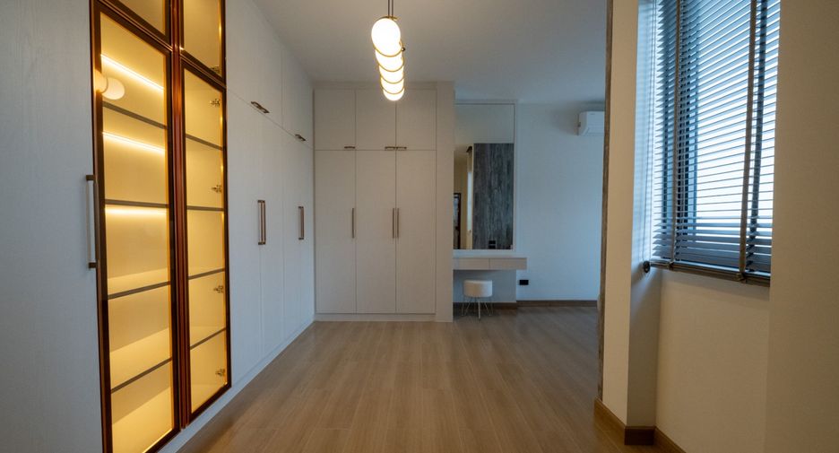 For rent and for sale 5 bedrooms house in San Sai, Chiang Mai