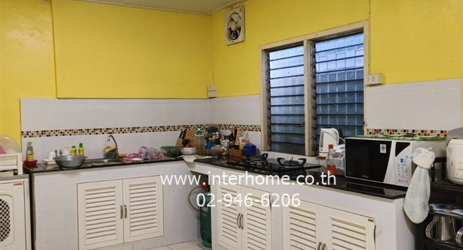 À vendre 4 chambres maison à Bang Bua Thong, Nonthaburi