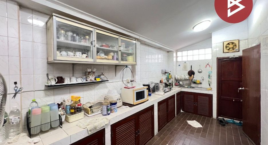 For sale 3 bedrooms townhouse in Pak Kret, Nonthaburi