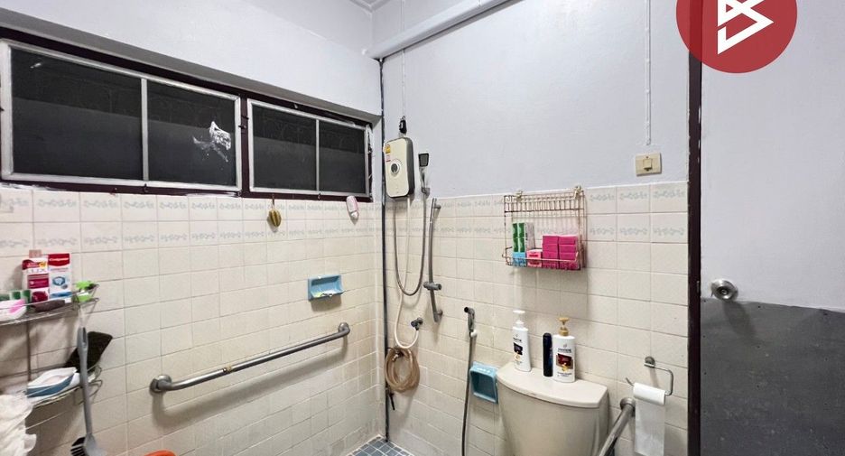 For sale 3 bedrooms townhouse in Pak Kret, Nonthaburi