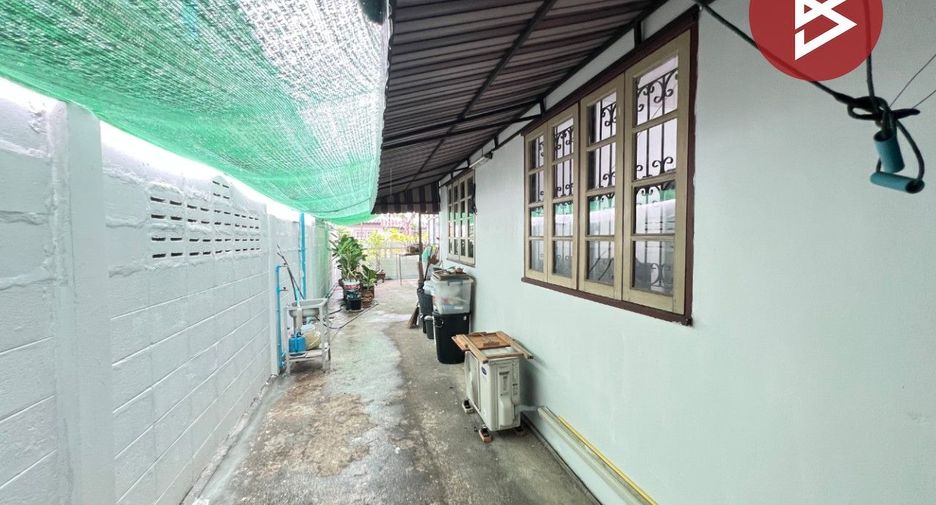 For sale 3 bedrooms townhouse in Pak Kret, Nonthaburi