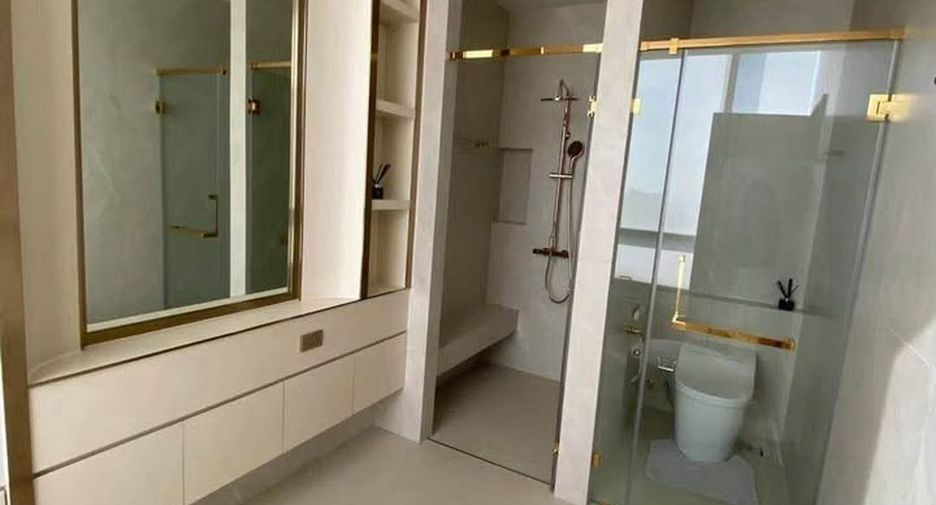 Wohnung zur Miete mit 2 Zimmer in Khlong Toei, Bangkok