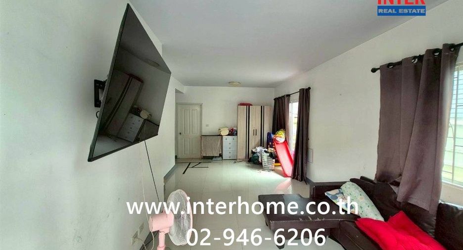 Reihenhaus zum Kauf mit 3 Zimmer in Saphan Sung, Bangkok