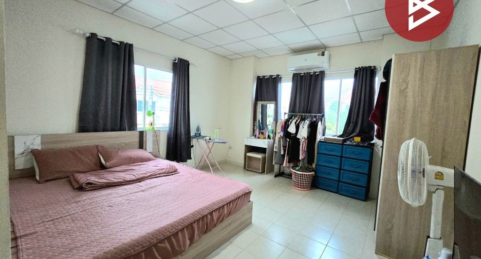 Reihenhaus zum Kauf mit 2 Zimmer in Phra Samut Chedi, Samut Prakan