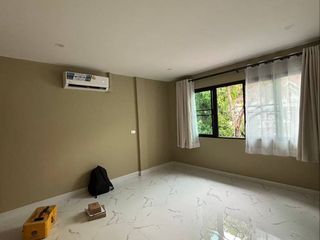 For rent 2 bedrooms townhouse in Bang Na, Bangkok