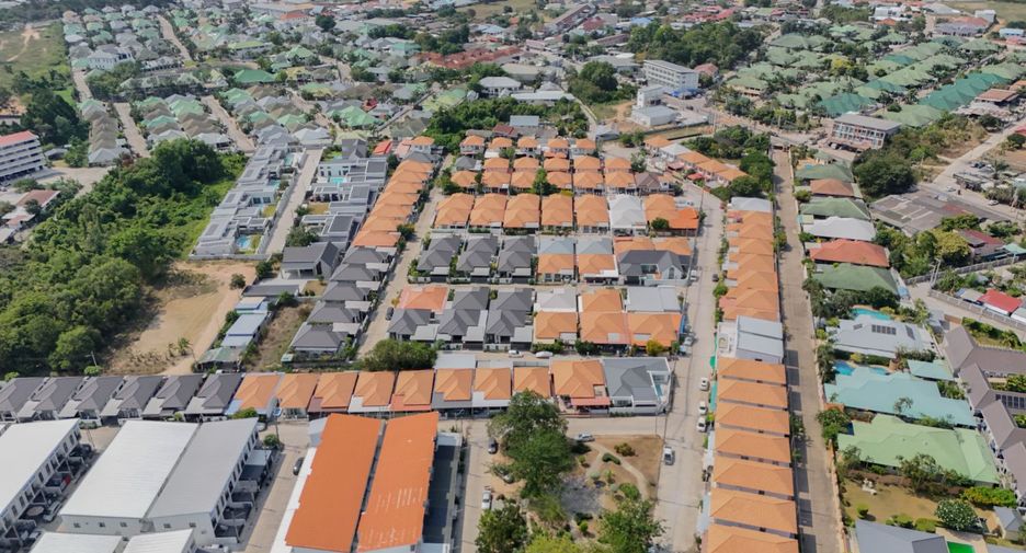 For sale 2 bedrooms house in East Pattaya, Pattaya