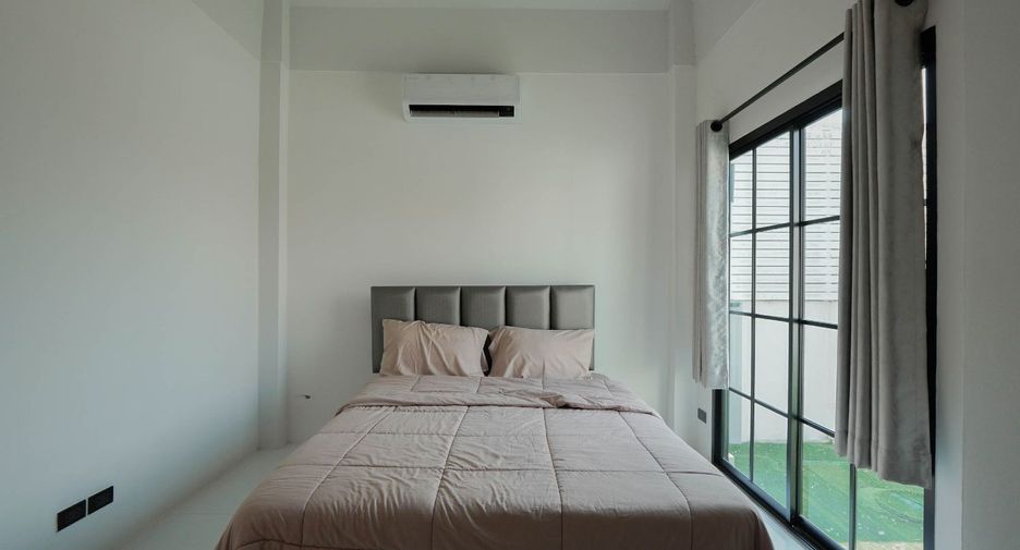 For sale 2 bedrooms house in East Pattaya, Pattaya