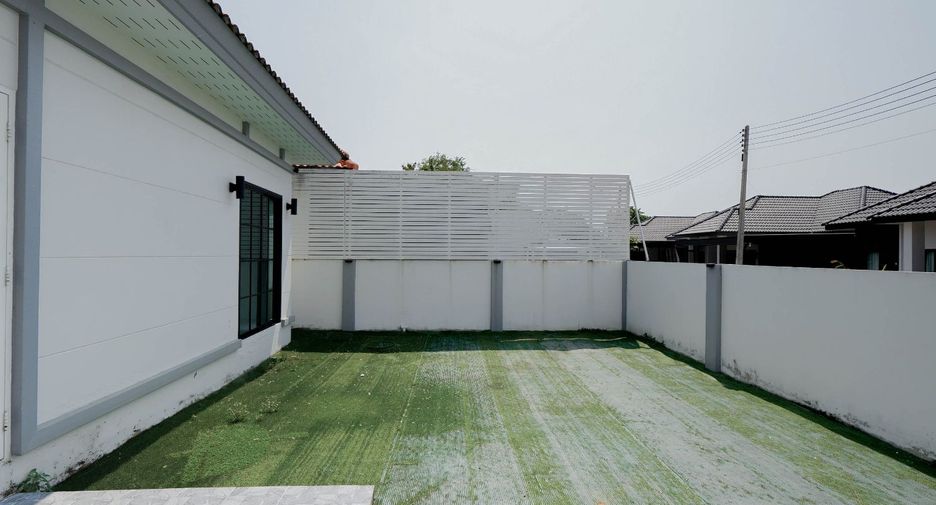For sale 2 bedrooms house in East Pattaya, Pattaya
