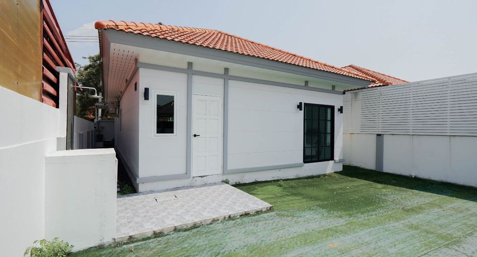 For sale 2 bedrooms house in East Pattaya, Pattaya