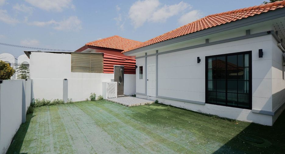 For sale 2 bedrooms house in East Pattaya, Pattaya