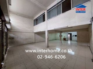 For sale 7 bedrooms retail Space in Mueang Samut Prakan, Samut Prakan