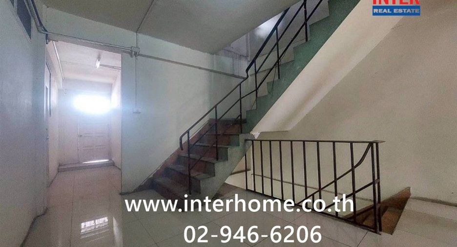 Продажа 7 спальни торговое помещение в Mueang Samut Prakan, Самутпракан