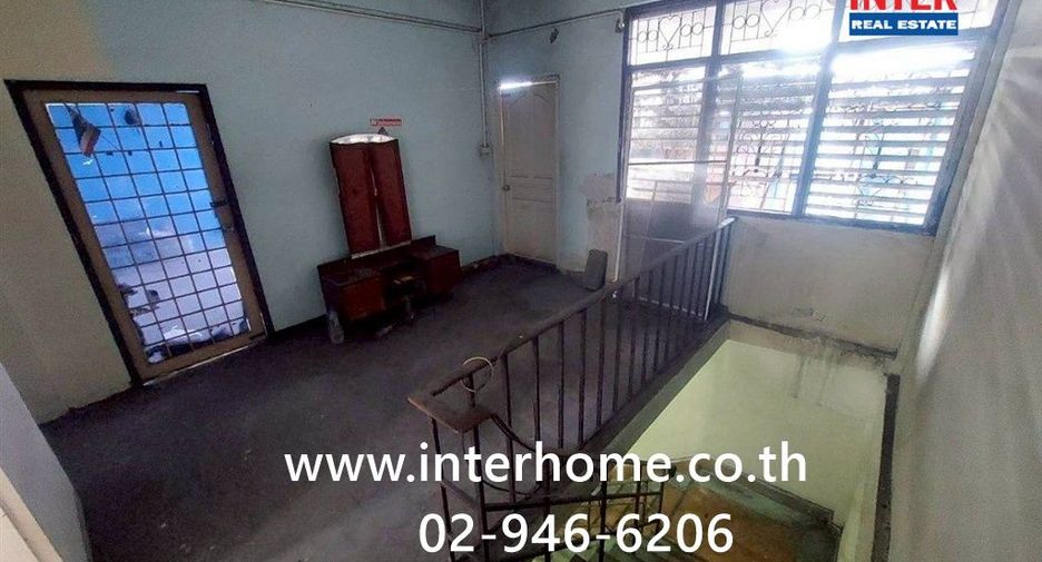 Продажа 7 спальни торговое помещение в Mueang Samut Prakan, Самутпракан