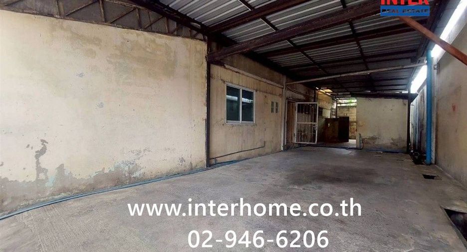 Продажа 7 спальни торговое помещение в Mueang Samut Prakan, Самутпракан