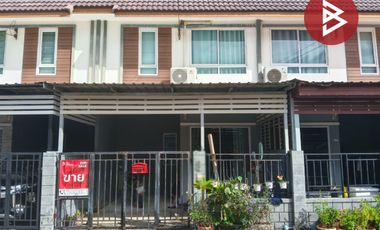 For sale 3 bedrooms townhouse in Sam Phran, Nakhon Pathom