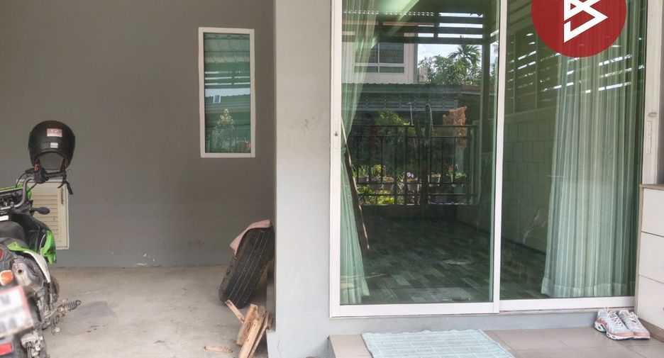 À vendre 3 chambres maison de ville à Sam Phran, Nakhon Pathom