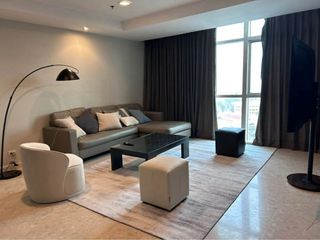 For rent 3 ベッドルーム condo in Khlong Toei, Bangkok