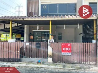 For sale 3 bedrooms townhouse in Bang Khae, Bangkok
