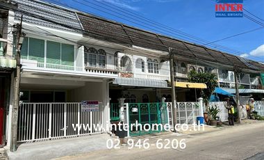 Casa adosada en venta de 2 habitaciones en Bang Kapi, Bangkok