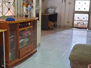 出售 3 卧室 联排别墅 在 Khlong Sam Wa, 曼谷