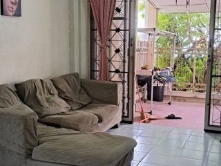 出售 3 卧室 联排别墅 在 Khlong Sam Wa, 曼谷