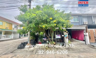 À vendre 3 chambres maison de ville à Bang Khae, Bangkok