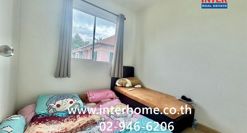 Casa adosada en venta de 3 habitaciones en Bang Khae, Bangkok