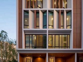 Haus zur Miete mit 3 Zimmer in Chatuchak, Bangkok