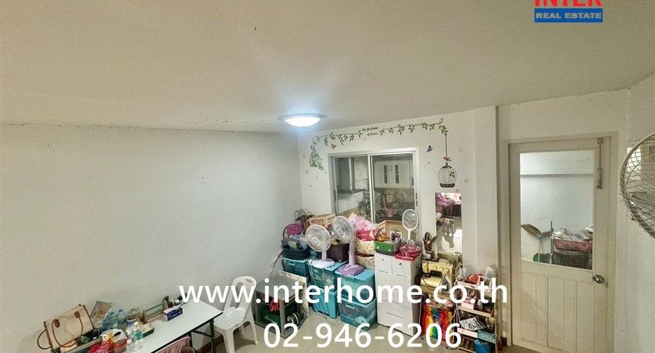 Casa adosada en venta de 3 habitaciones en Bang Kruai, Nonthaburi