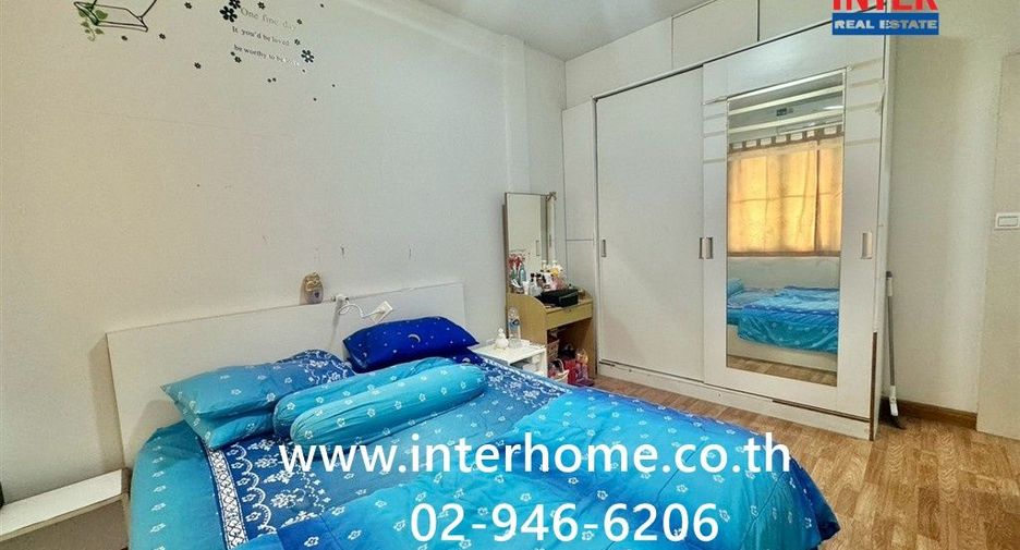 Casa adosada en venta de 3 habitaciones en Bang Kruai, Nonthaburi
