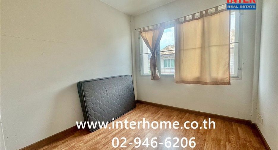 Casa adosada en venta de 3 habitaciones en Bang Kruai, Nonthaburi