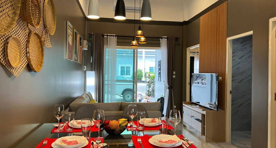 For rent 2 bedrooms villa in Mueang Phuket, Phuket