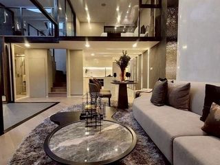 For sale 3 bedrooms condo in Watthana, Bangkok