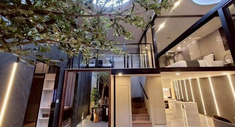 For sale 3 bedrooms condo in Watthana, Bangkok