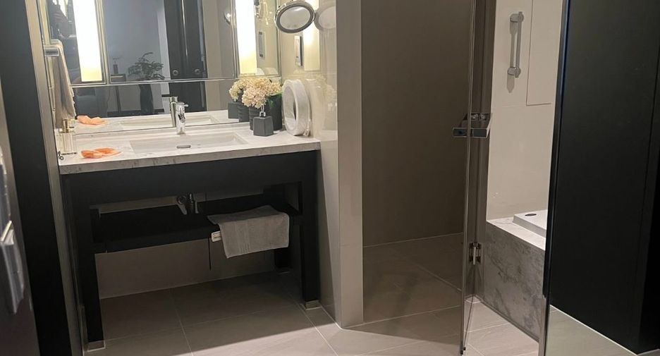 For rent 1 bed condo in Pathum Wan, Bangkok