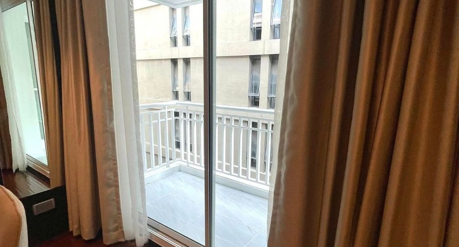 For rent 1 bed condo in Pathum Wan, Bangkok