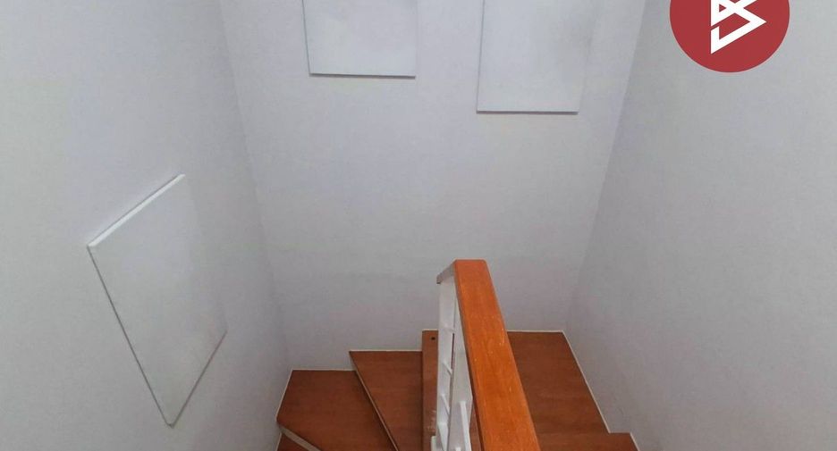 Casa adosada en venta de 4 habitaciones en Bang Sao Thong, Samut Prakan