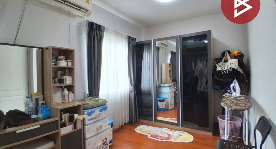 Casa adosada en venta de 4 habitaciones en Bang Sao Thong, Samut Prakan