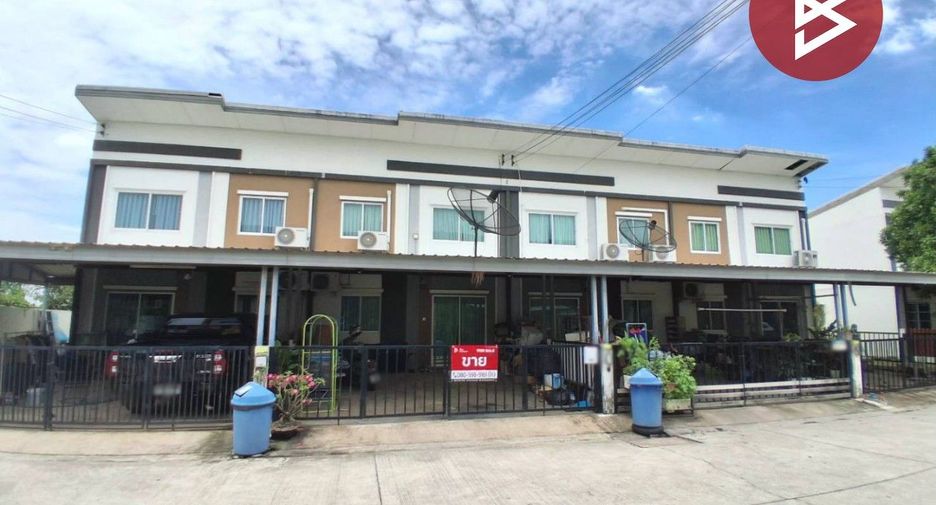 Casa adosada en venta de 4 habitaciones en Bang Sao Thong, Samut Prakan