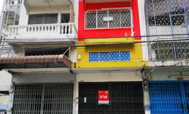 Local comercial en venta de 3 habitaciones en Bang Bon, Bangkok