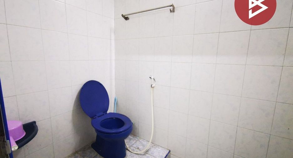 For sale 3 bedrooms retail Space in Bang Bon, Bangkok