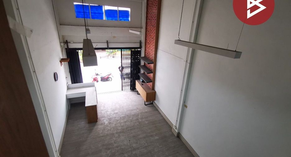 For sale 3 bedrooms retail Space in Bang Bon, Bangkok