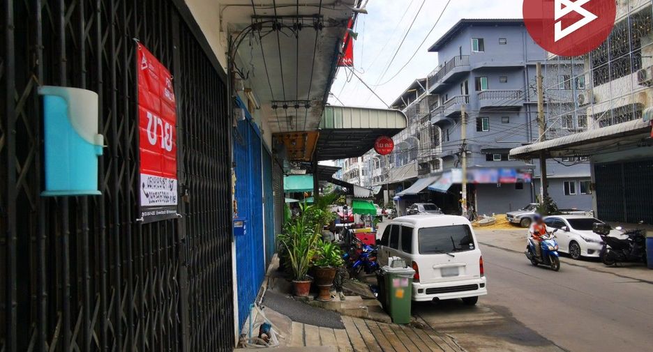 For sale 3 bedrooms retail Space in Bang Bon, Bangkok