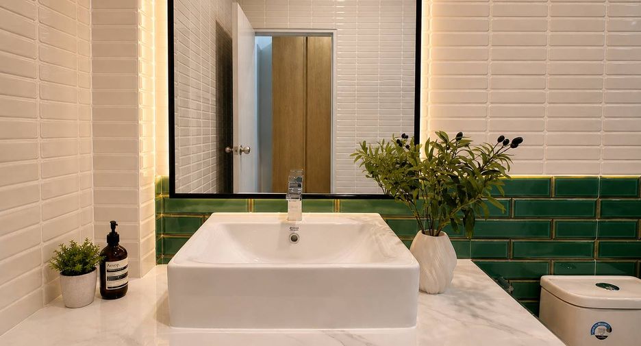 For sale 4 bedrooms house in Hang Dong, Chiang Mai